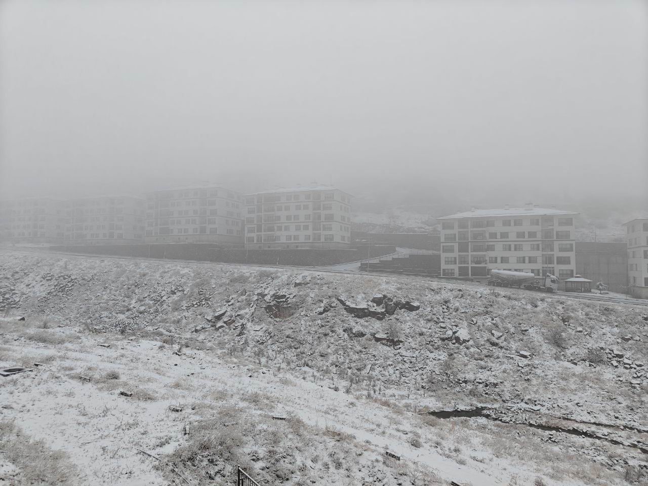 Kayseri’nin yüksek kesimlerine kar yağdı
