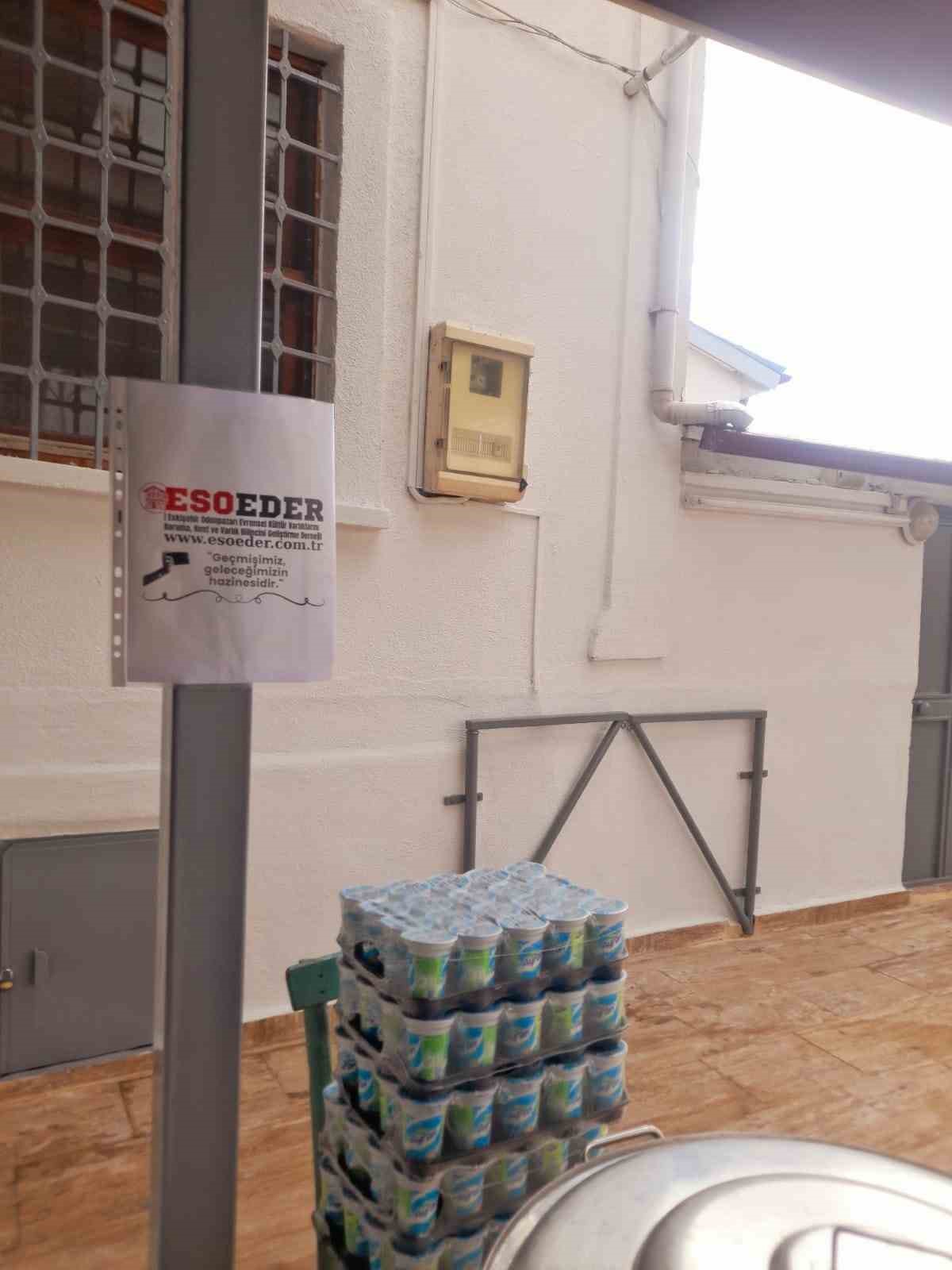 Unutulmaya yüz tutmuş ‘Tarihi Odunpazarı Pilavı’ vatandaşlara ikram edildi
