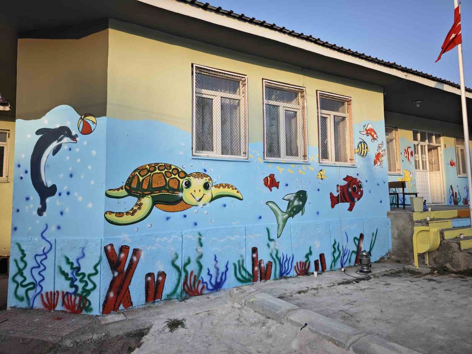 Van Güzel Sanatlar Lisesinden anaokuluna renkli dokunuş
