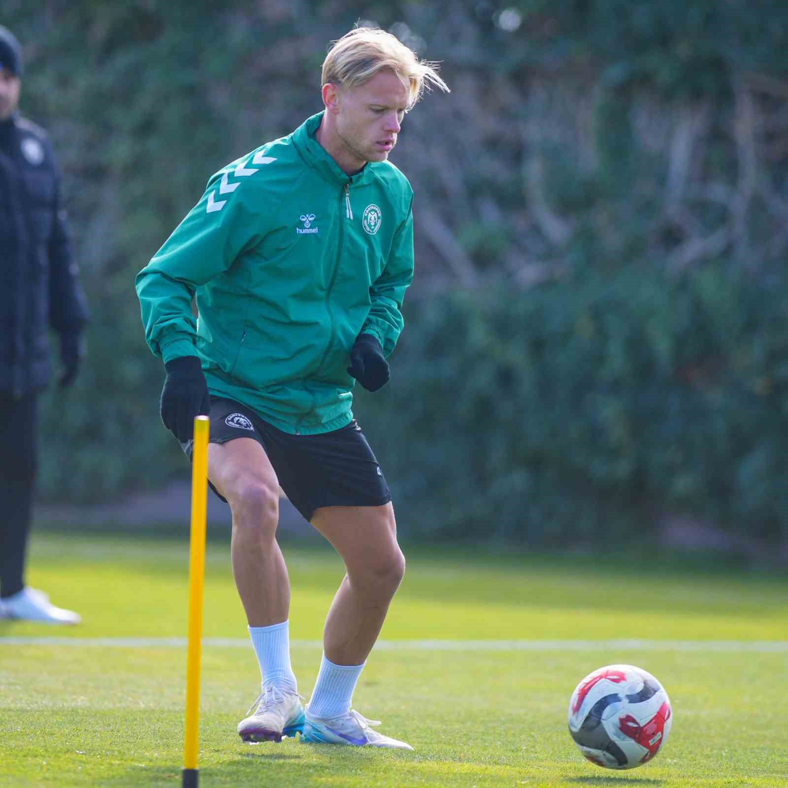 Konyaspor, Antalyaspor maçının hazırlıklarını sürdürüyor
