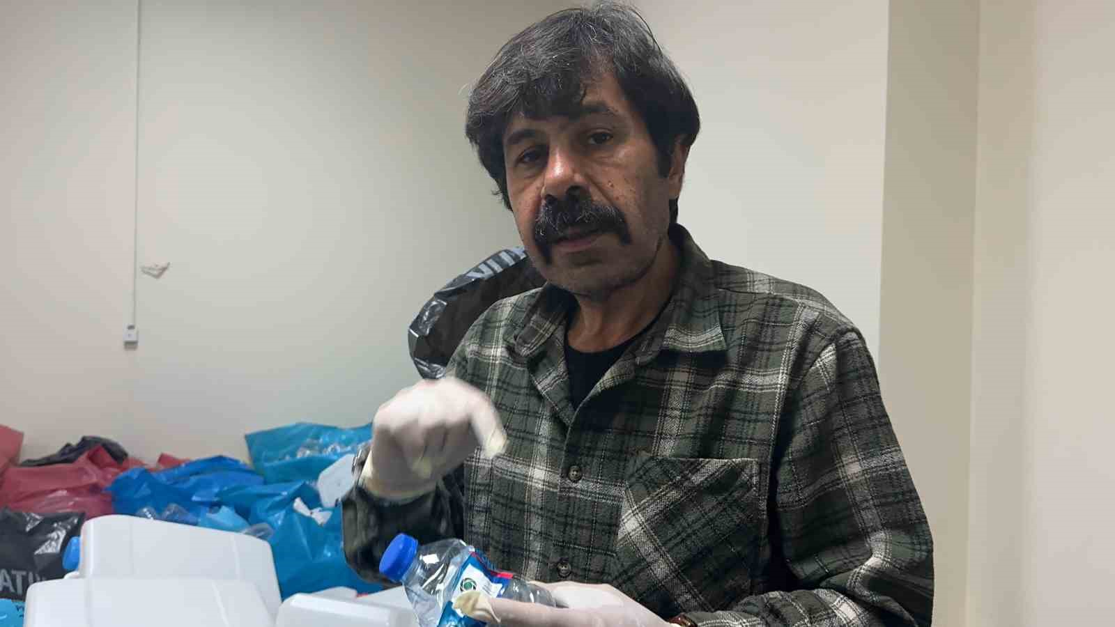 Plastikleri toplayıp umuda dönüştürüyor