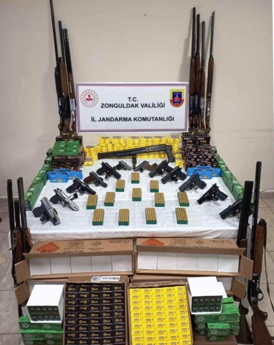 Zonguldak’ta kaçak silah imalathanesinde 30 binin üzerinde fişek ele geçirildi
