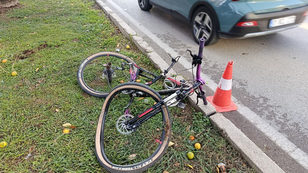 Adana’da sürücü yaya geçidinde bisikletli çocuğu öldürüp kaçtı