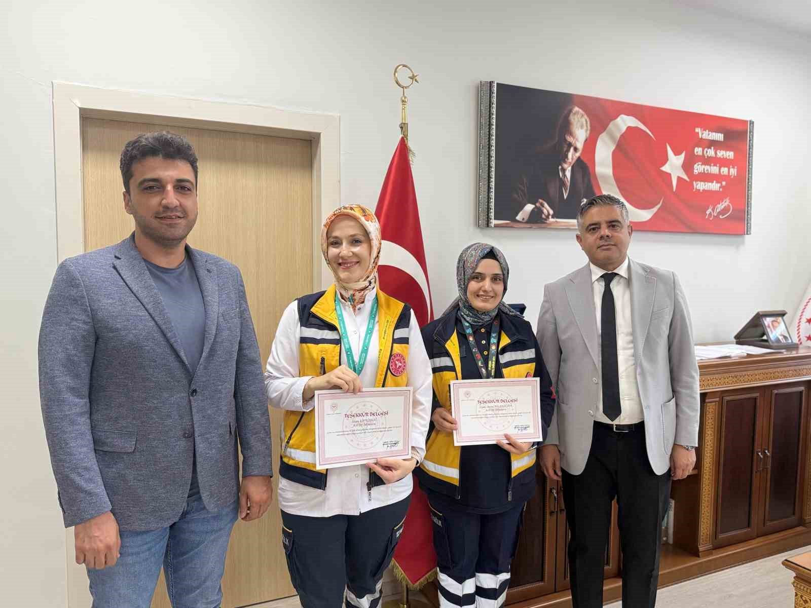 Mardin’de 112’nin telefonla yönlendirmesiyle bir baba doğumu gerçekleştirdi
