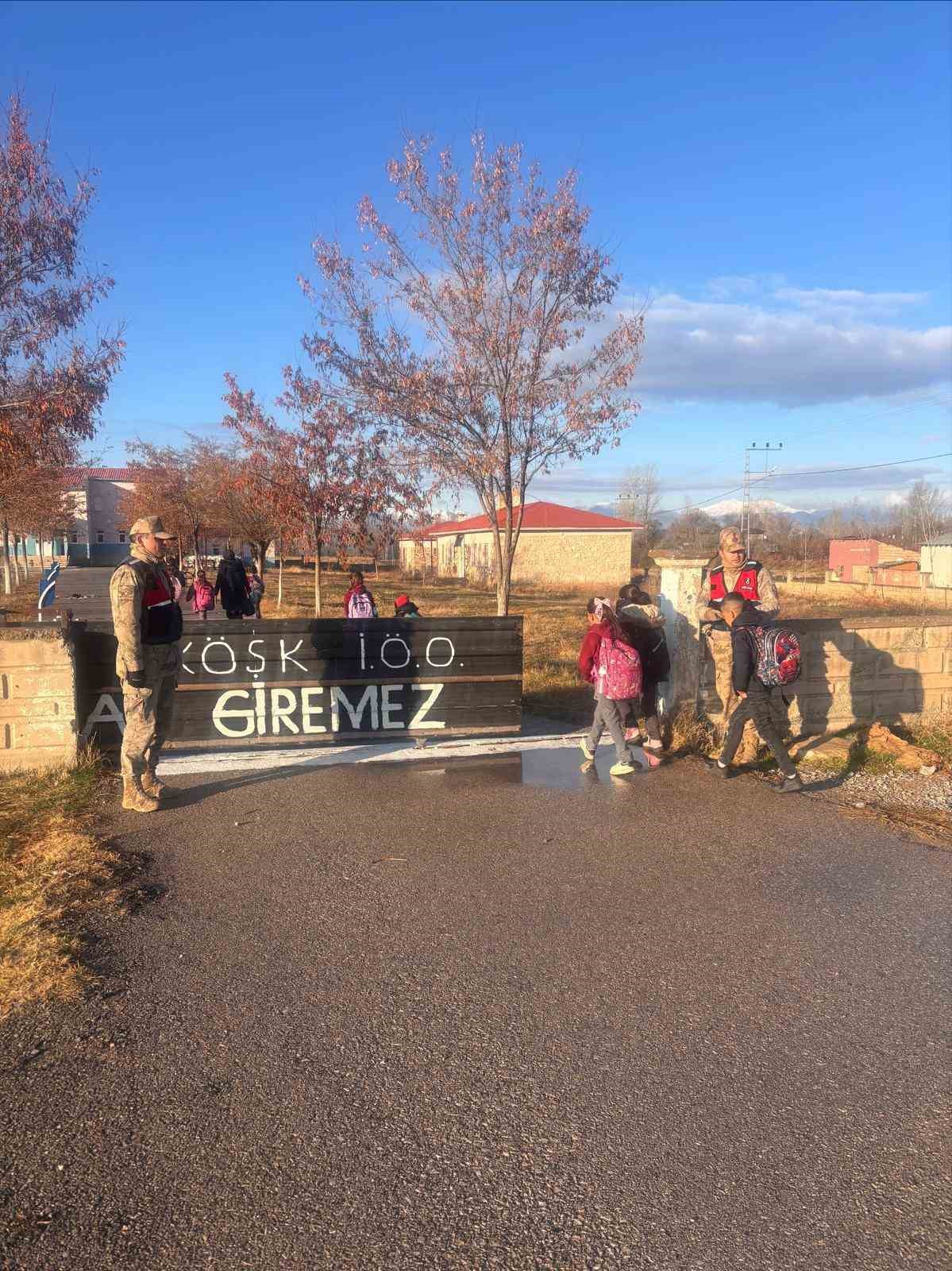 Van’da okul servisleri denetlendi