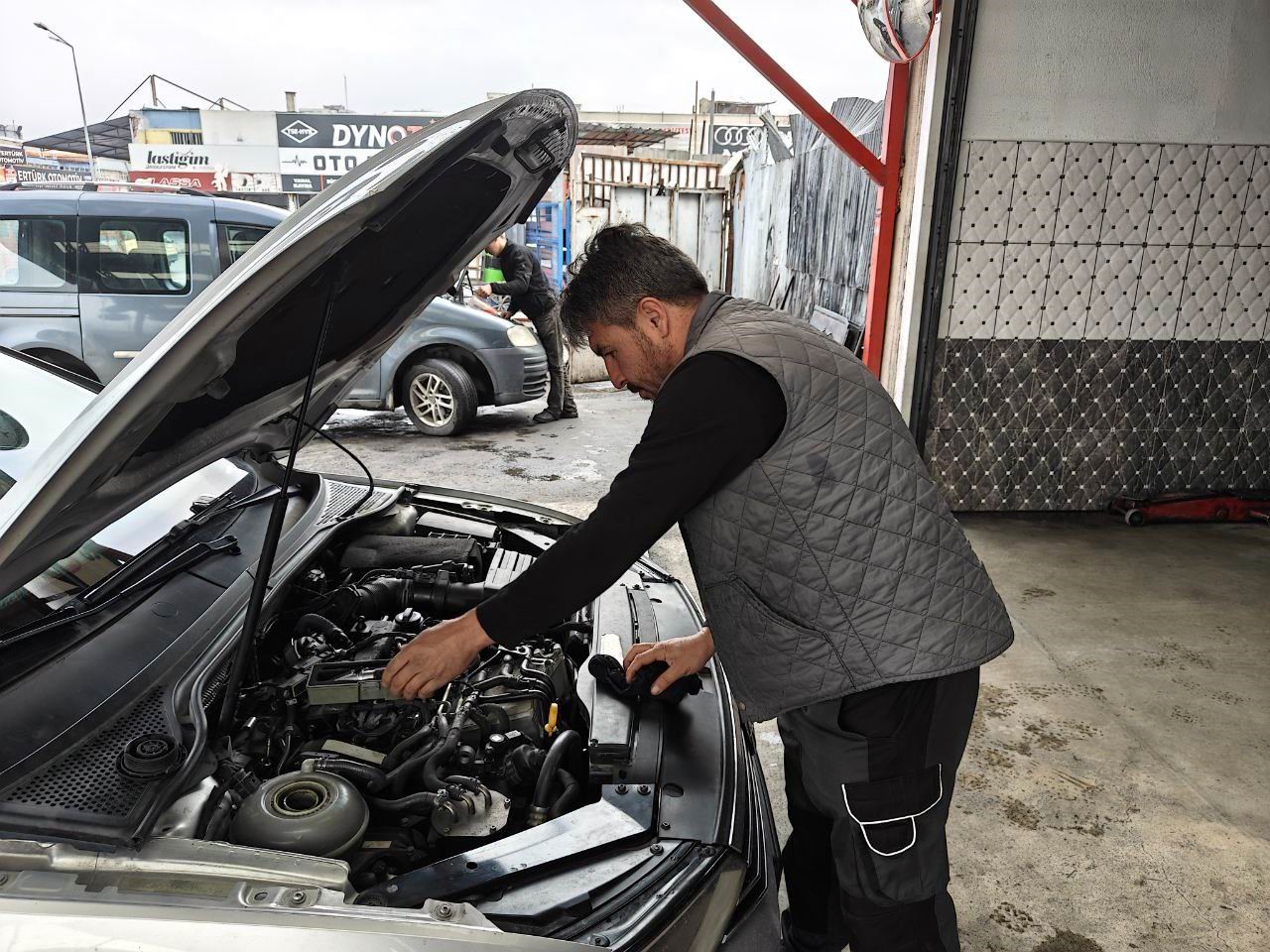 Kışlık bakımı yapılmayan araç soğukta bırakıyor