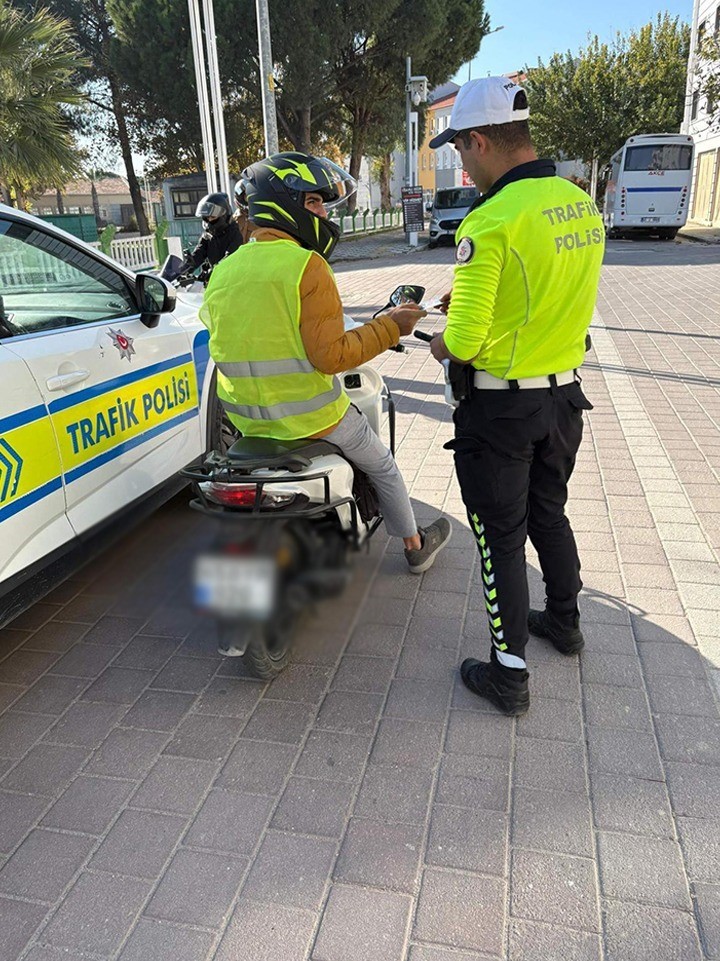 Manisa’da motosiklet denetimlerinde 716 sürücüye ceza
