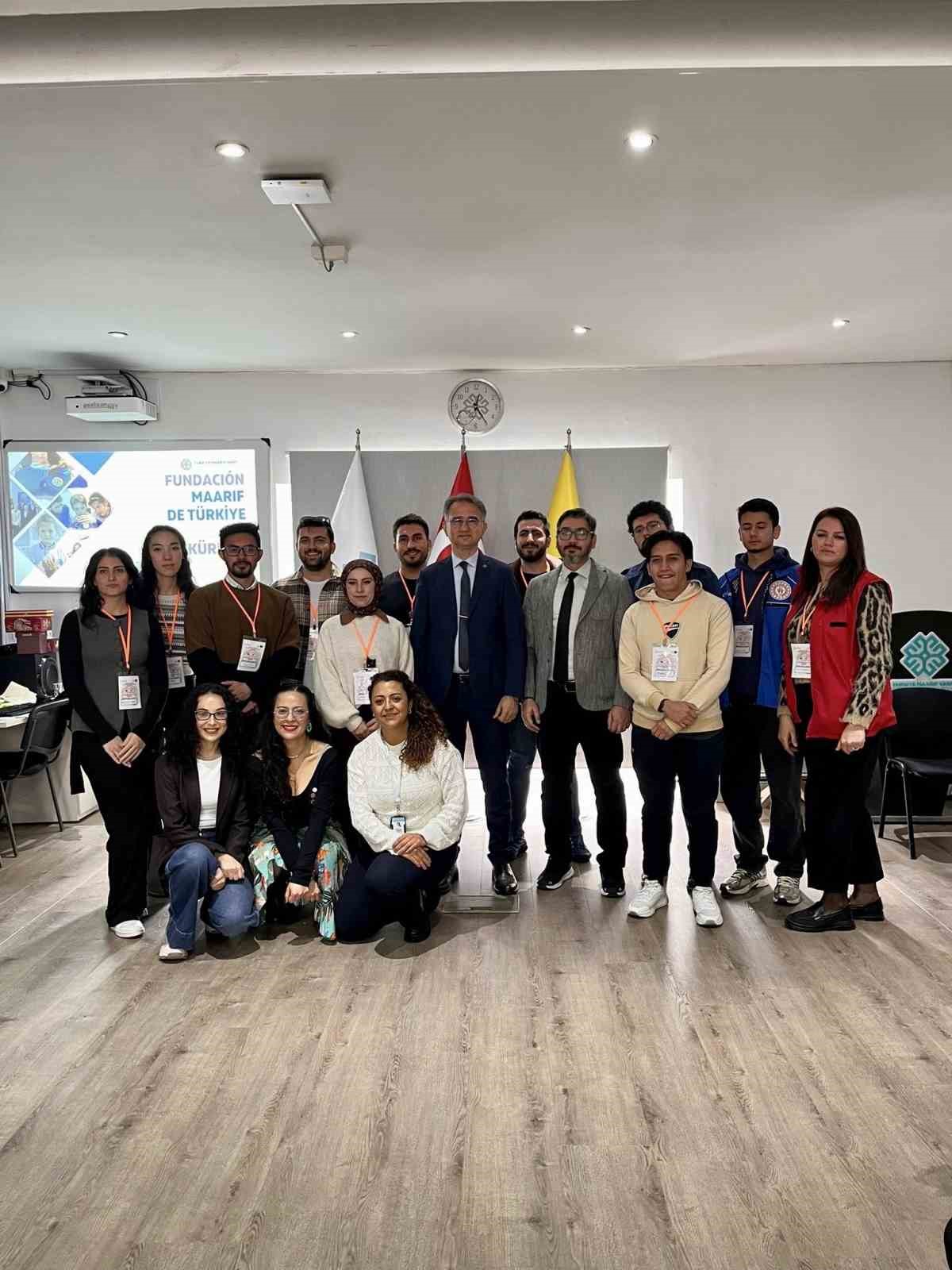 Eskişehirli gençlerden Kolombiya’da kültürel buluşma