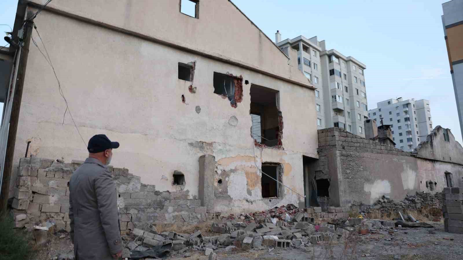 Başkan Çolakbayrakdar: "Uğurevler’de geleceğin modern mahallesini inşa ediyoruz"
