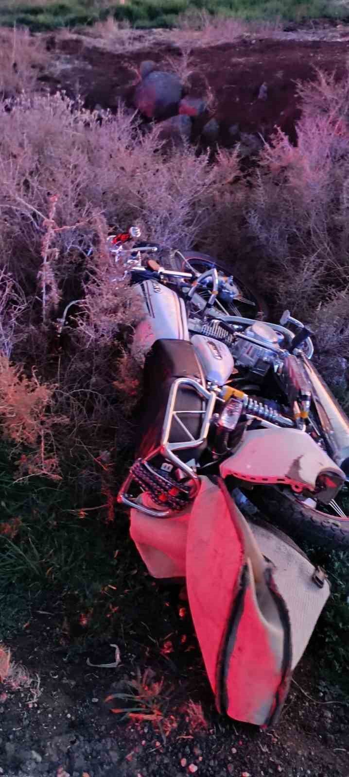 Mardin’de otomobil ile motosiklet çarpıştı: 4 kişi yaralandı
