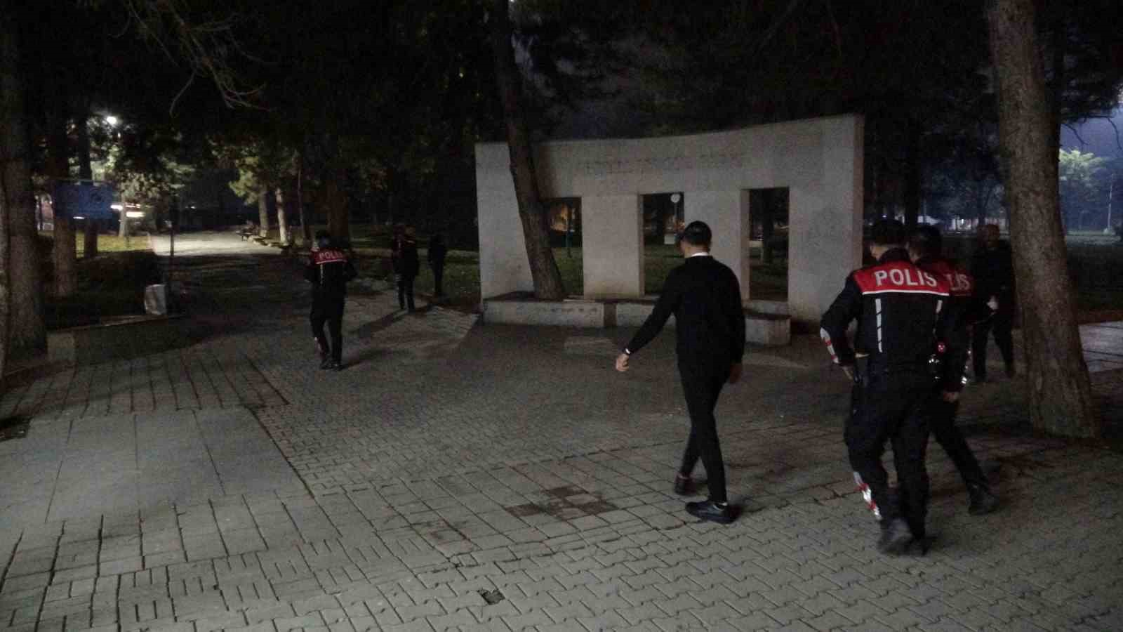 Malatya’da parkta silahlı saldırıya uğrayan genç yaralandı
