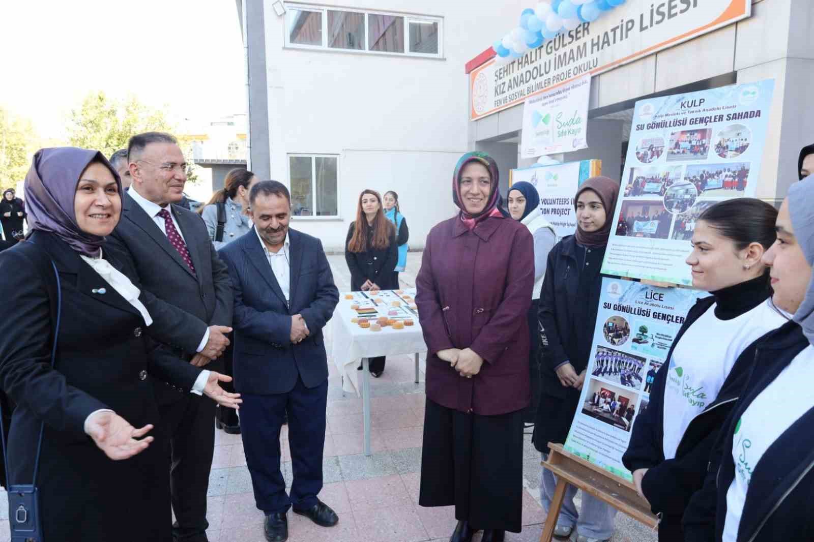 Diyarbakır’da Su Gönüllüsü Gençler Projesi