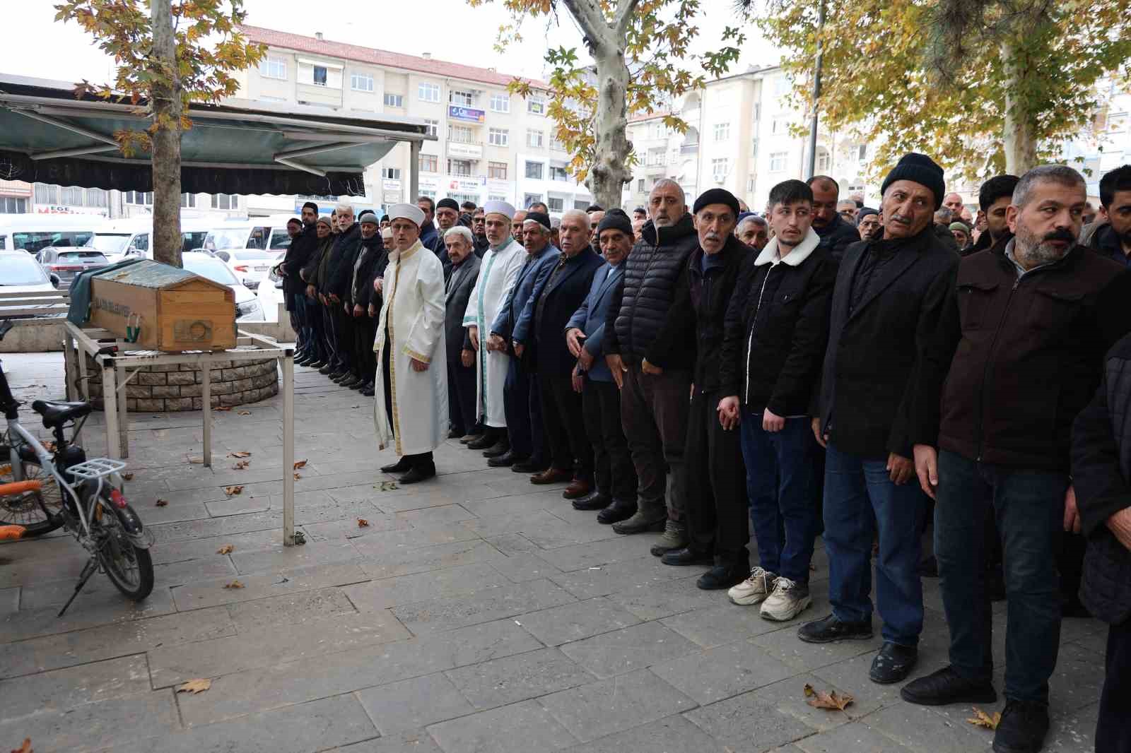 Tesadüfün bu kadarı: ‘Hafize’ isimli 3 kadın aynı gün hayatını kaybetti
