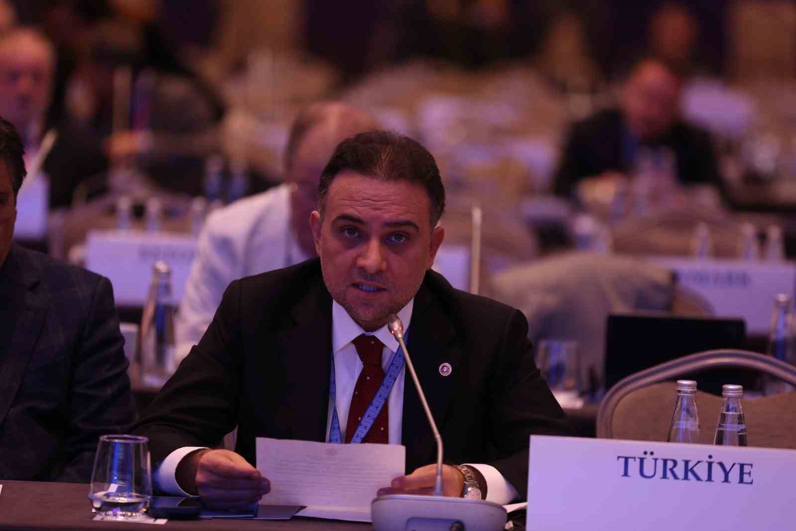 AK Parti’li Baybatur: "Dünya barışının yolu Filistin’den geçmektedir"
