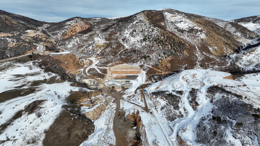 Sivas’ta 12 yıldır yapımı süren tünelin bu yıl da hizmete açılamayacağı öğrenildi