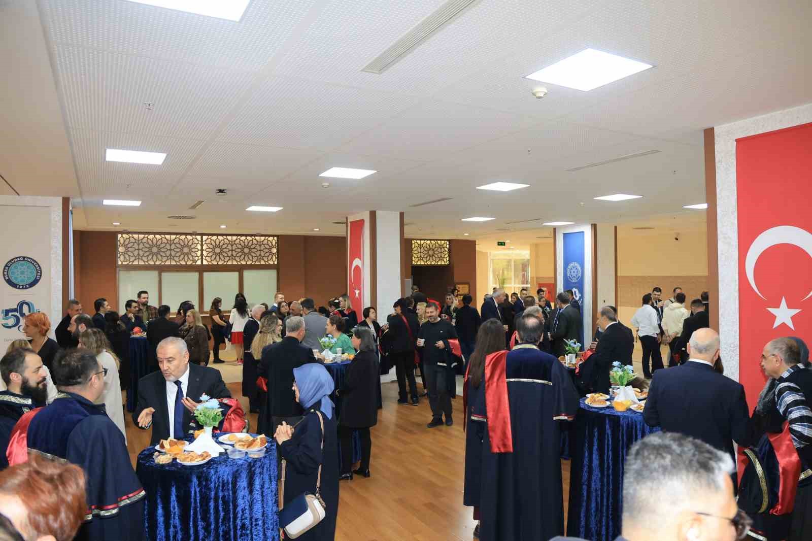 BUÜ’de 2024 Yılı Akademik Performans Ödülleri sahiplerini buldu
