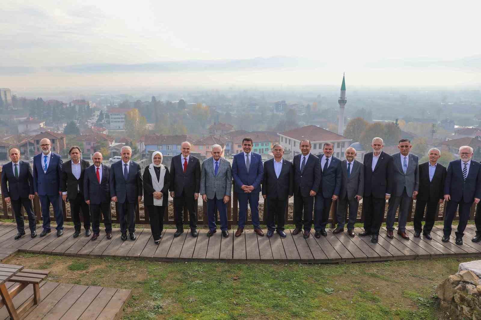 Son Başbakan Binali Yıldırım Konuralp Antik kentini gezdi