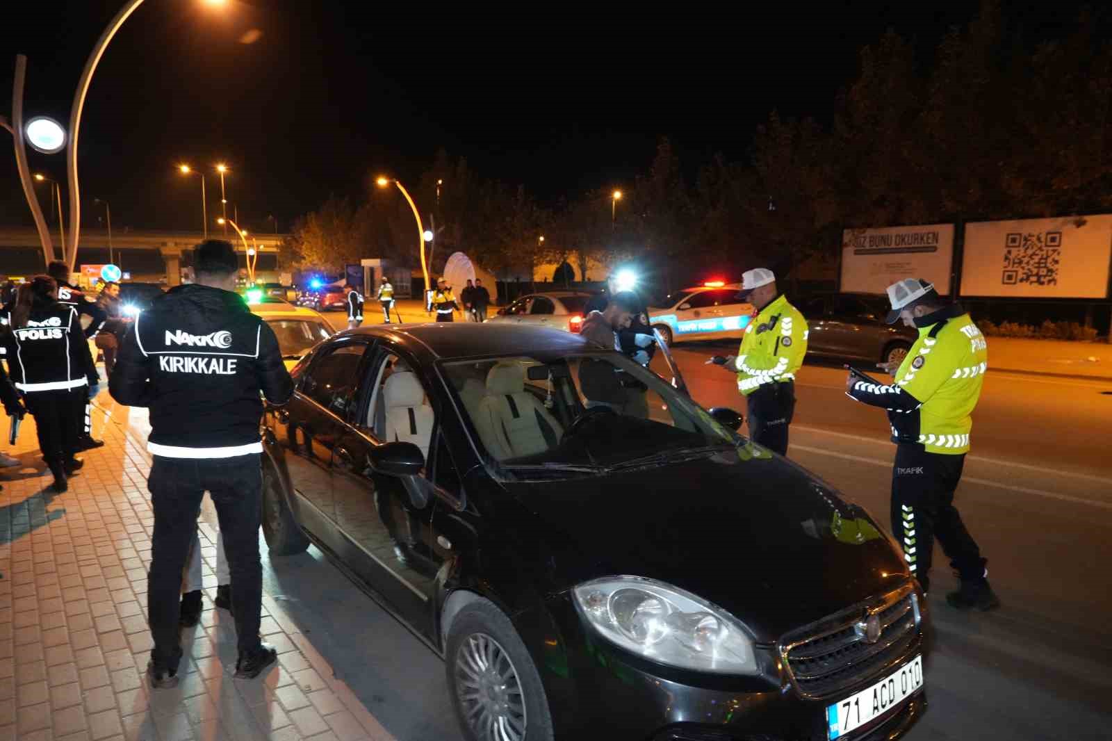 43 ilin geçiş güzergahında narkotik denetimi