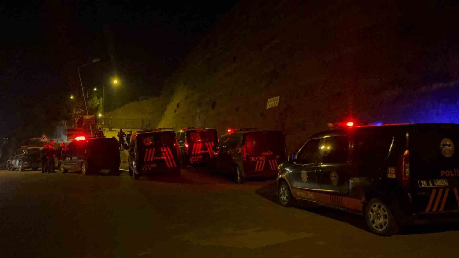 Polis memurunu yaralayan şahıs yakalandı
