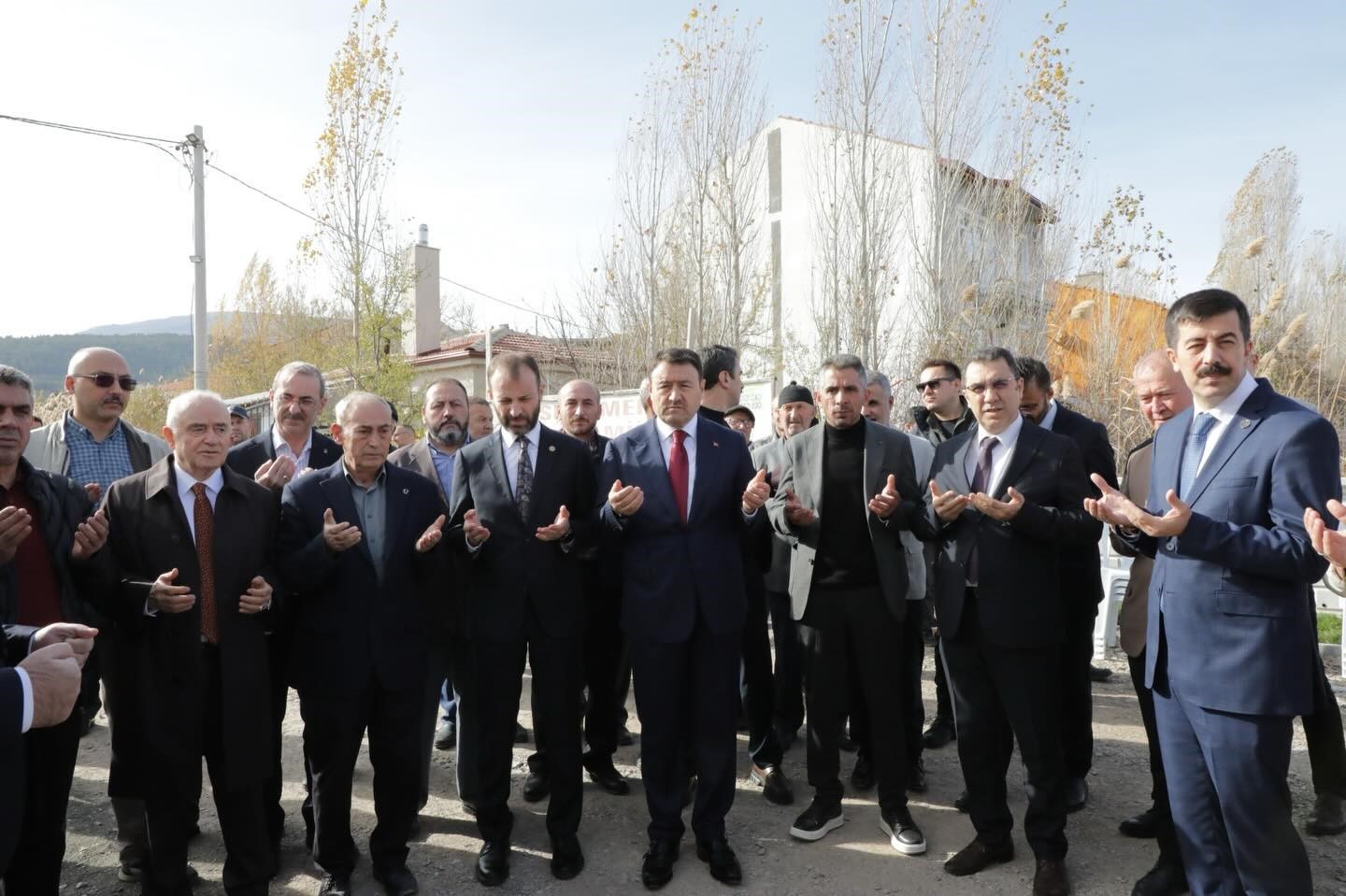 Kütahya’da yapımı tamamlanan Sefa Merve Camii ibadete açıldı
