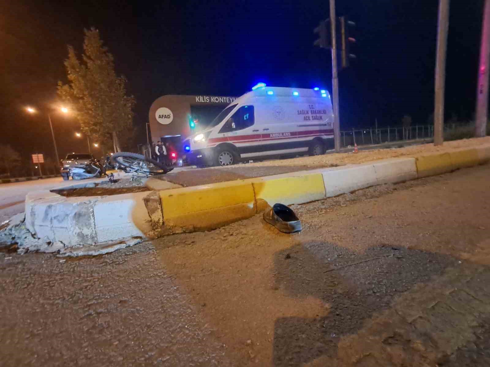Kilis’te otomobille çarpışan bisikletli hayatını kaybetti

