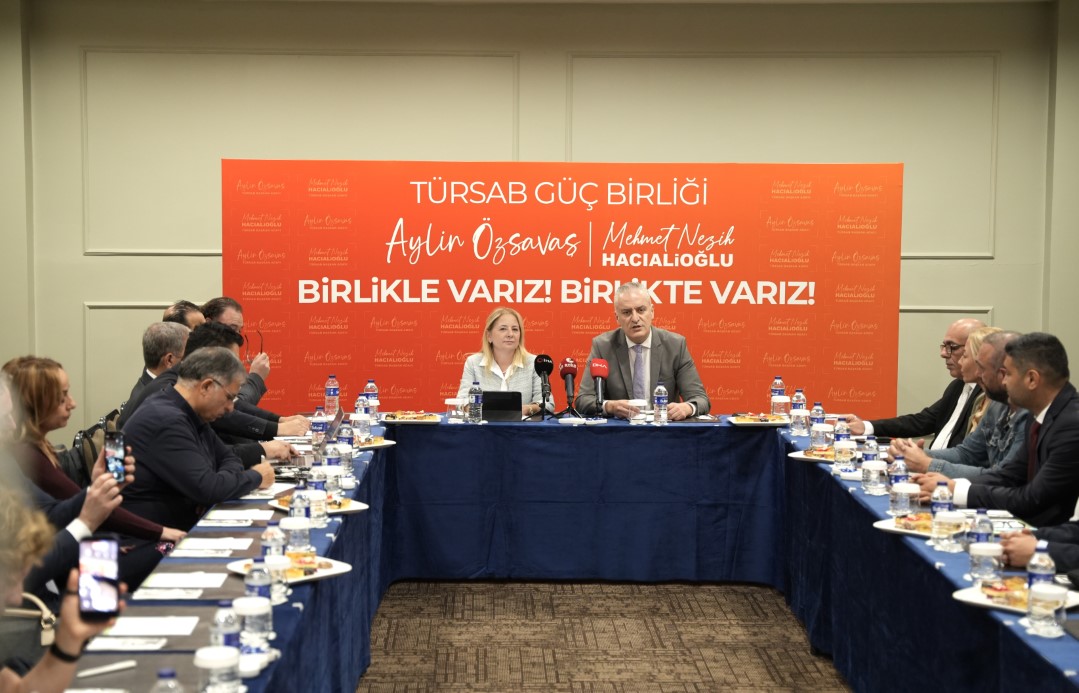TÜRSAB başkanlık yarışında Özsavaş ve Hacıalioğlu güçlerini birleştirdi