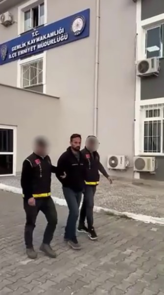 Gemlik’te 29 yıl kesinleşmiş hapis cezası bulunan firari yakalandı

