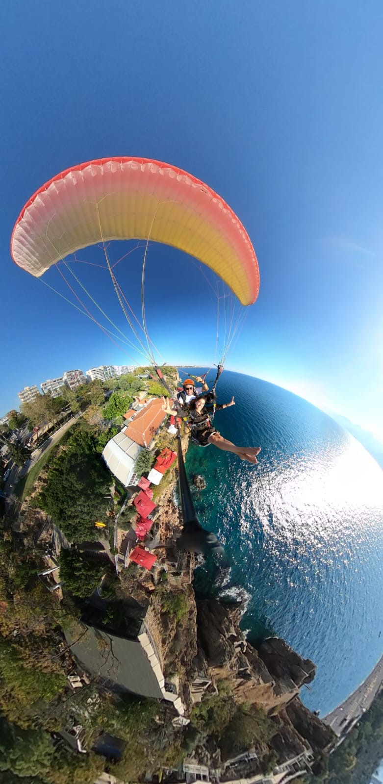 Türkiye soğukla mücadele ederken dünyaca ünlü sahilde yaz görüntüsü