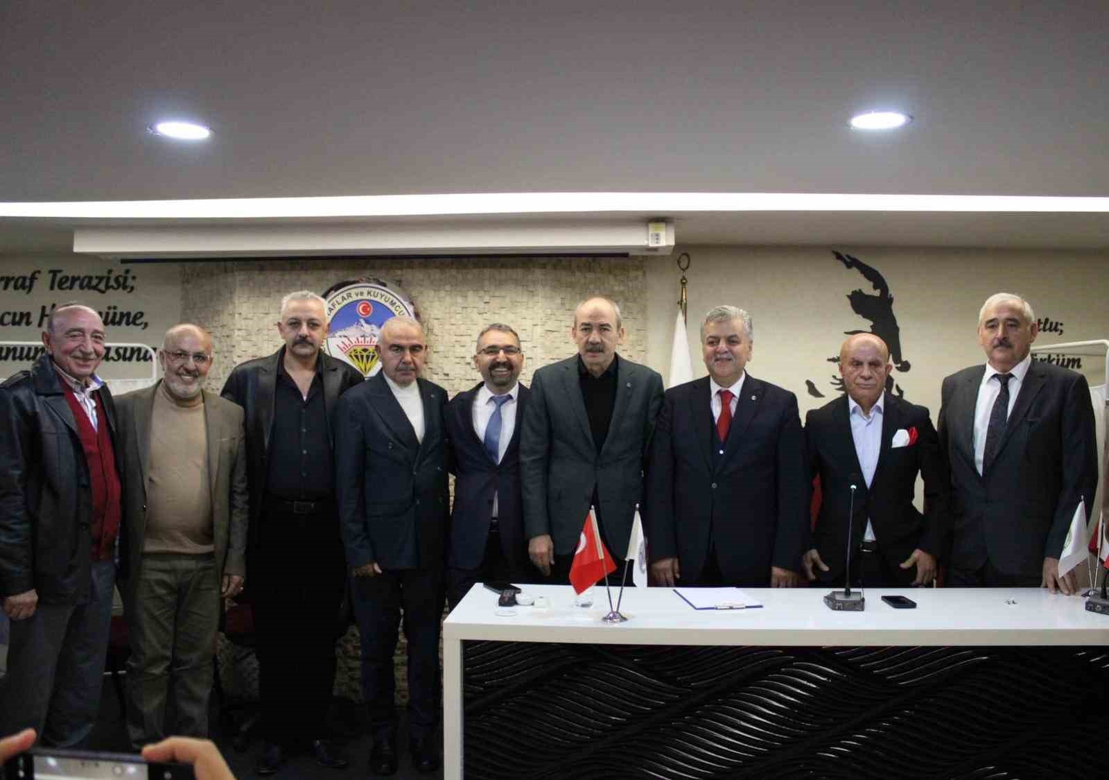 Kayseri Sarraflar ve Kuyumcular Derneği’nde yeni başkan İncetoprak oldu
