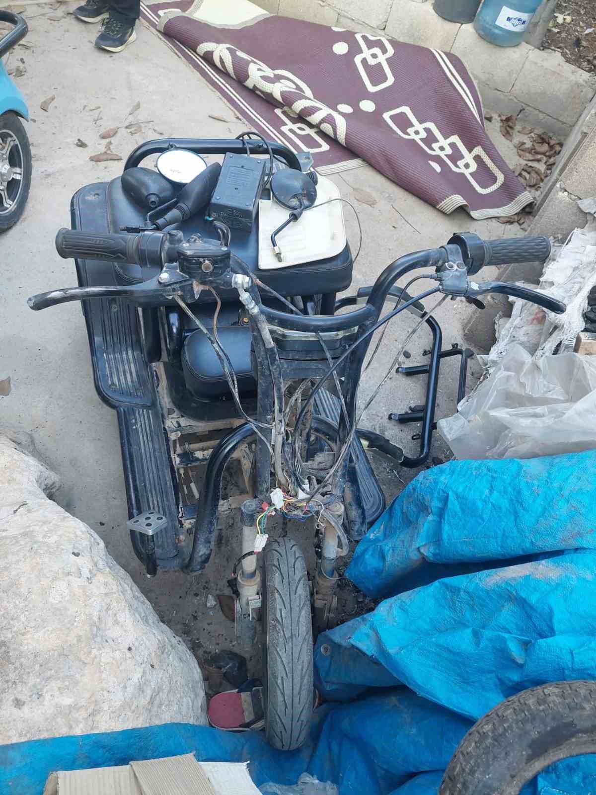 Hatay’da motosiklet hırsızlığı çetesi tutuklandı
