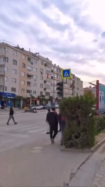 Kaza anı kask kamerasına yansıdı
