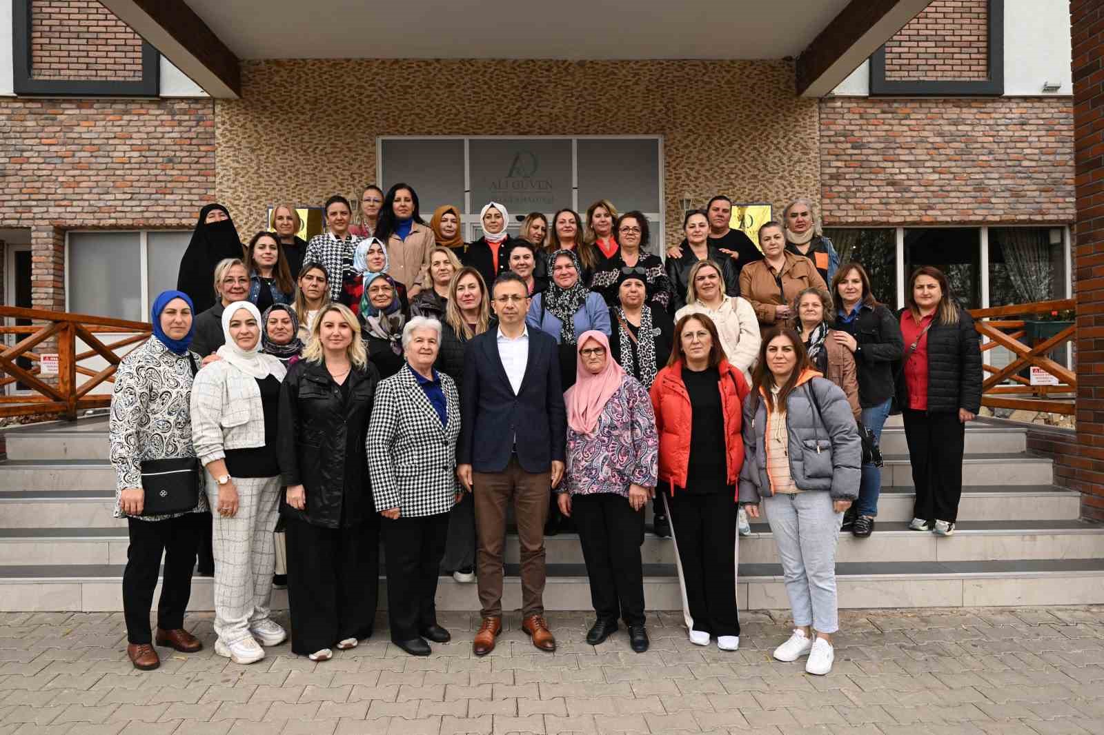 Edirne’den gelen şehit ve Gazi aileleri Eskişehir’de ağırlandı
