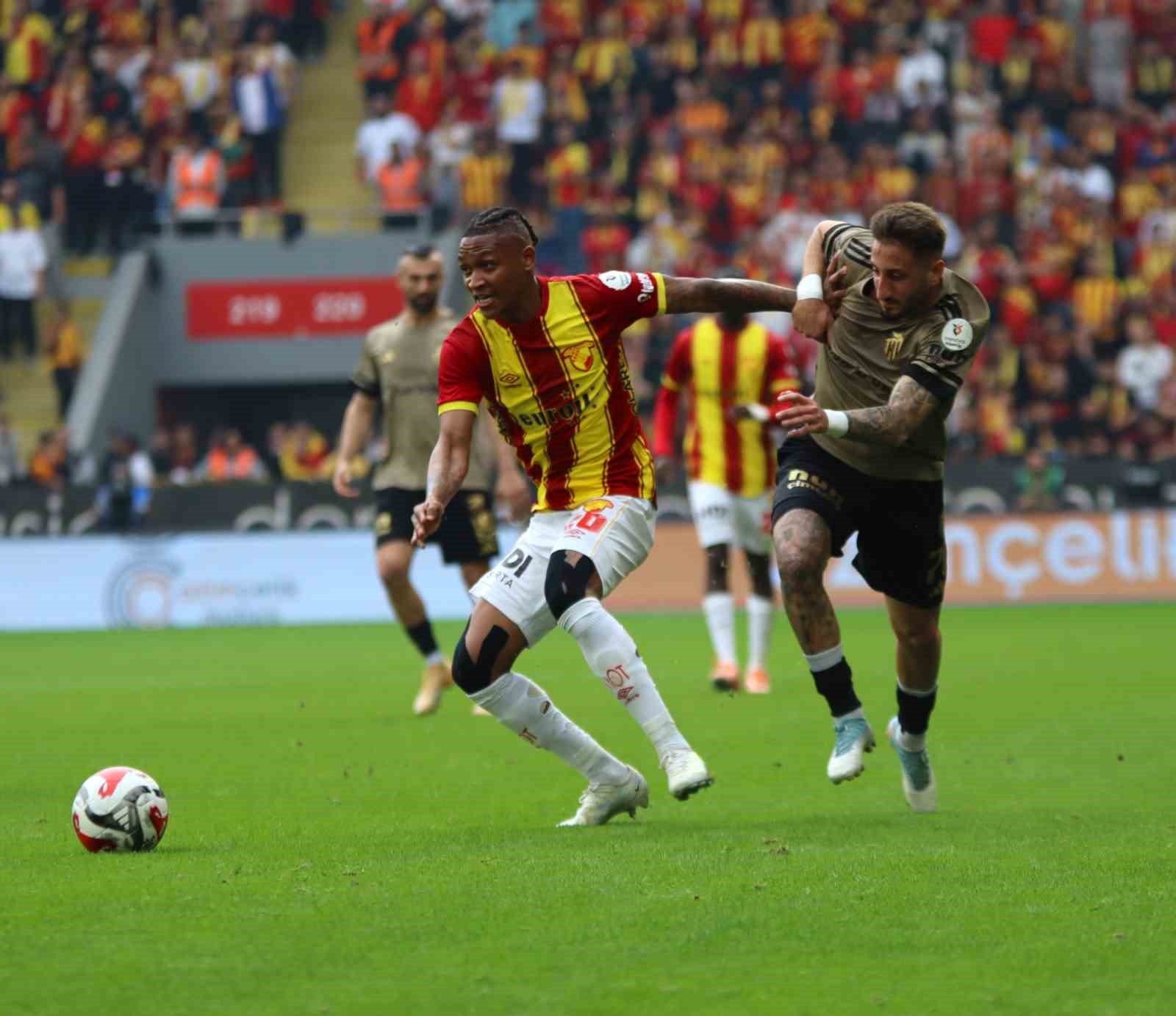 Göztepe ligde yerini kaybetmedi
