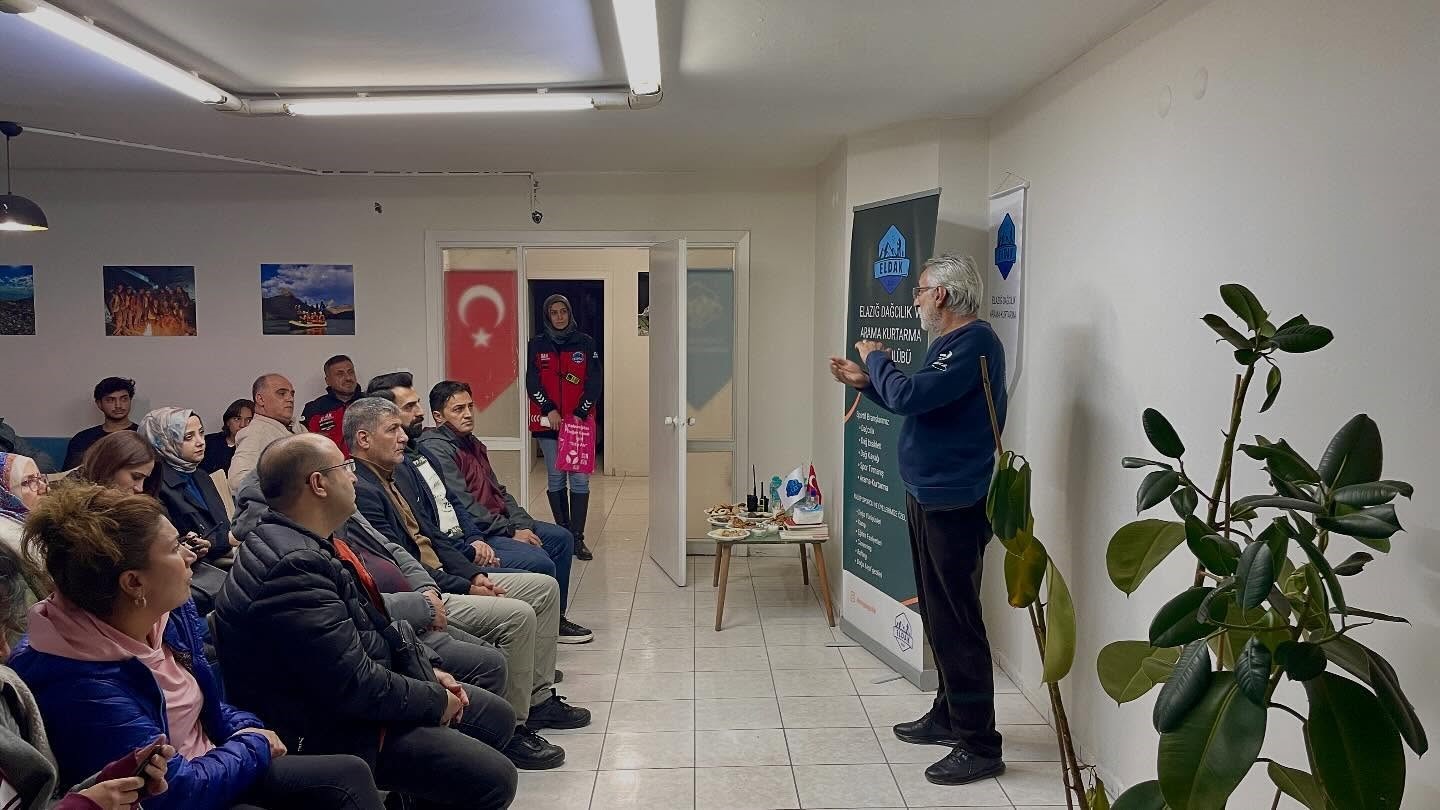 Elazığ’da amatör telsizcilik eğitimi
