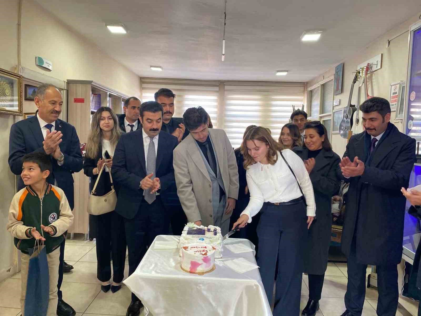 Arpaçay’da 24 Kasım Öğretmenler Günü kutlandı
