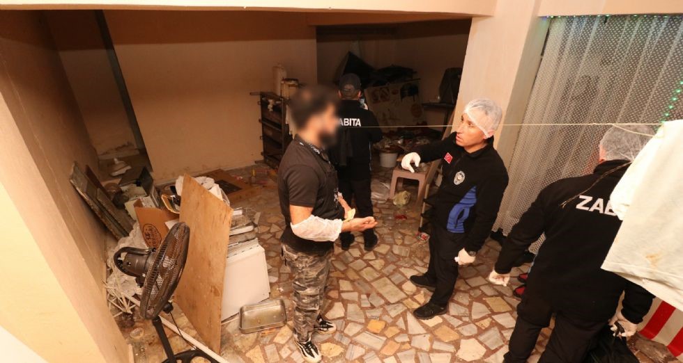 Başkan yardımcısının ani denetimi hijyensizliği ortaya çıkardı: "Burası pislik içinde"
