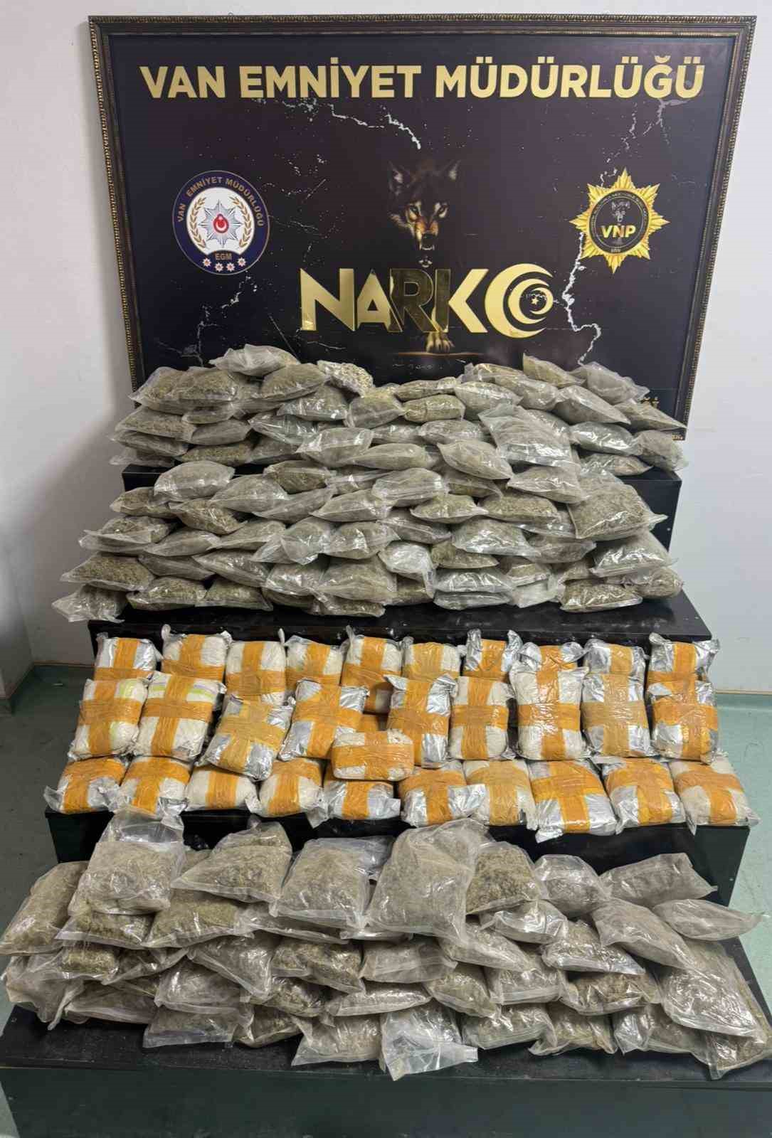 Van’da 134 kilo uyuşturucu ele geçirildi
