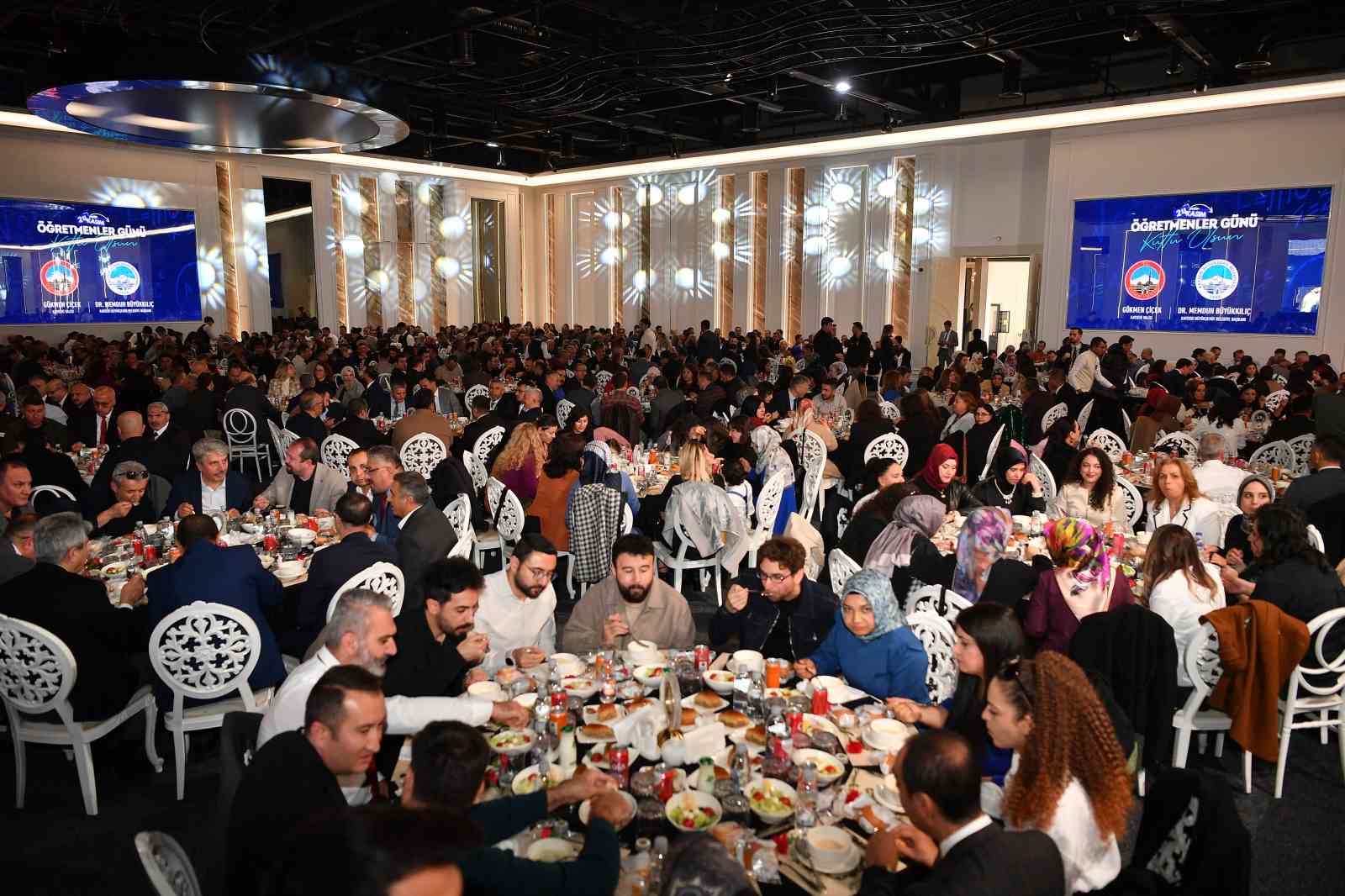 Başkan Büyükkılıç’tan öğretmenlere: "İyi ki varsınız"
