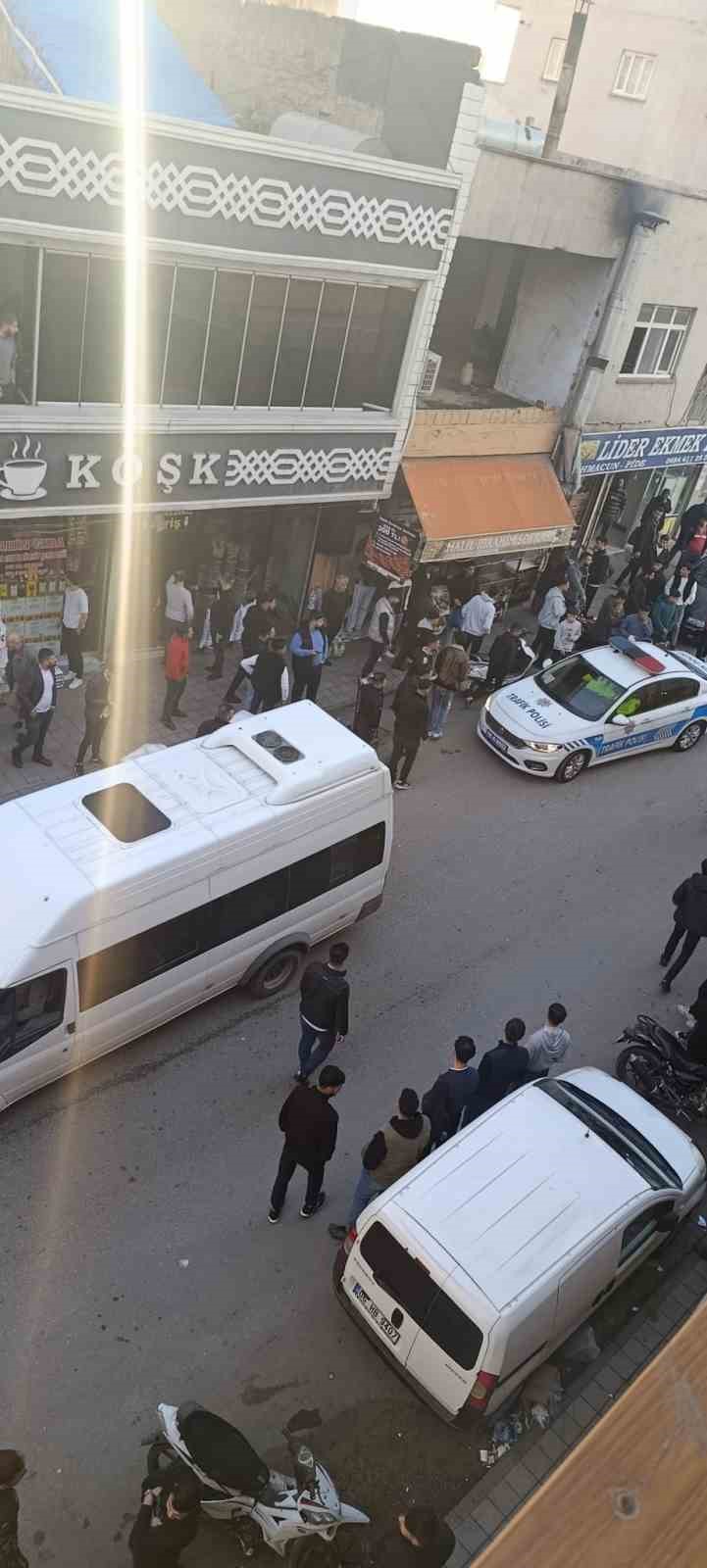 Siirt’te iki grup arasında bıçaklı kavga: 2 yaralı
