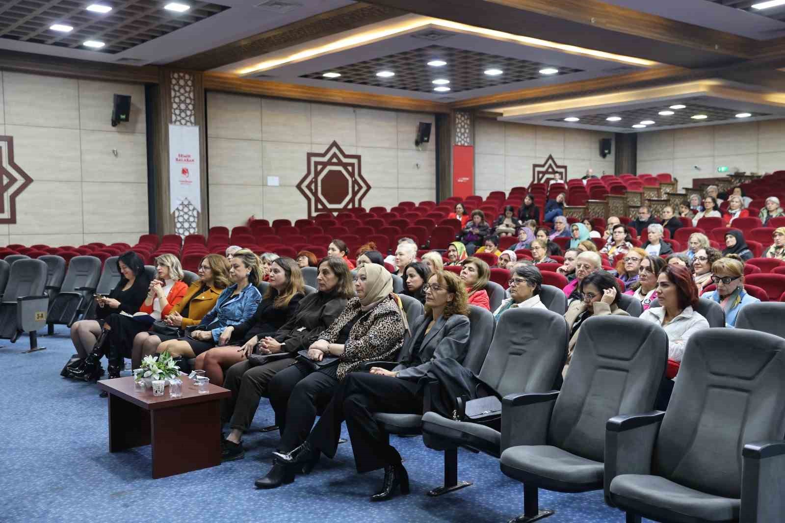 Önce belgesel ardından söyleşi
