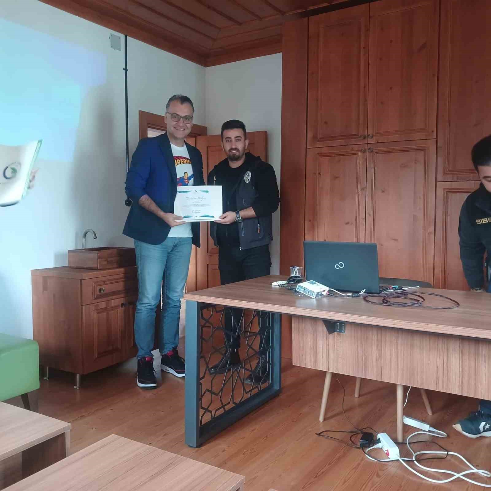 Aile okulu etkinlik serisi devam ediyor