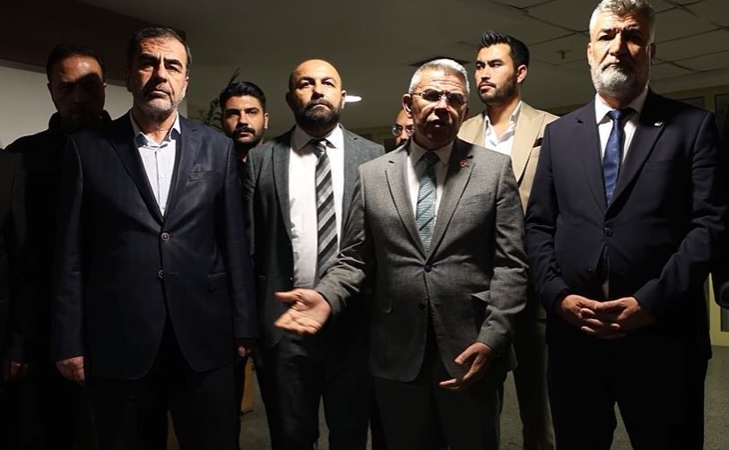 AK Parti’den, CHP’li meclis üyelerine "tutarlı siyaset yapın" çağrısı
