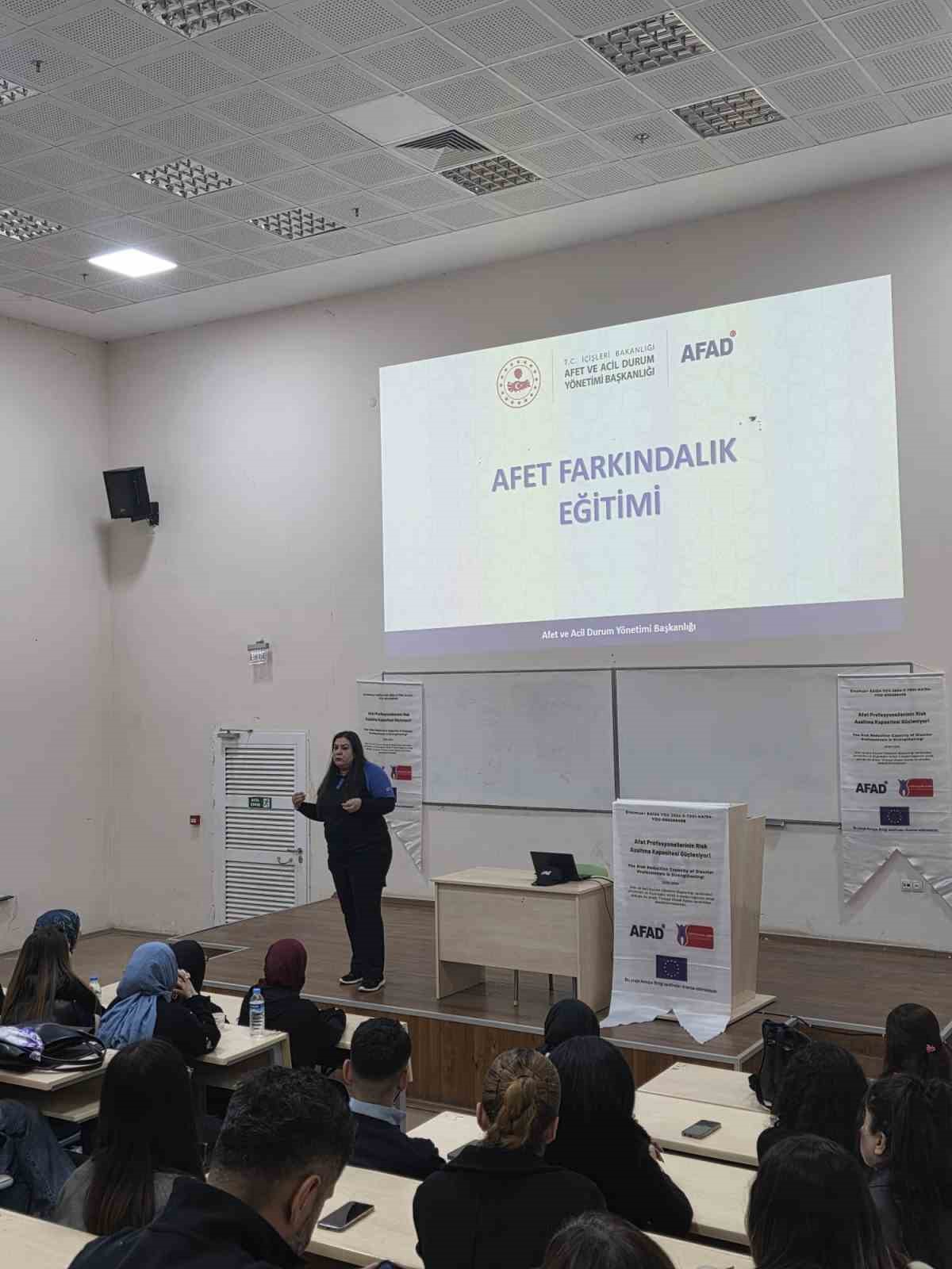 Diyarbakır’da gençler afet bilincini güçlendirdi
