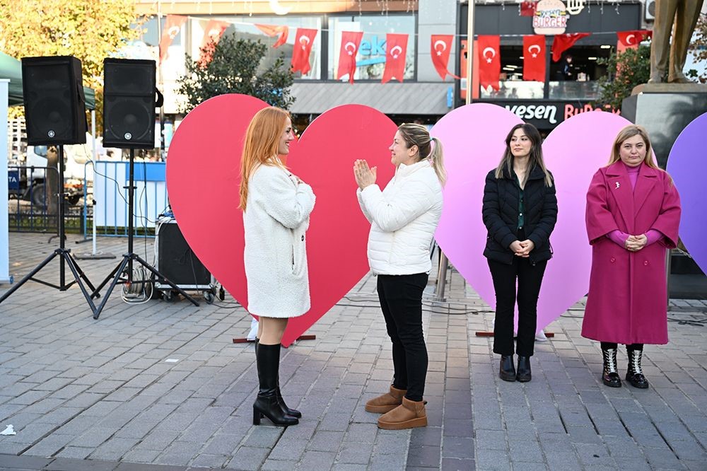 Gaziosmanpaşa, kadına şiddete karşı tek yürek oldu