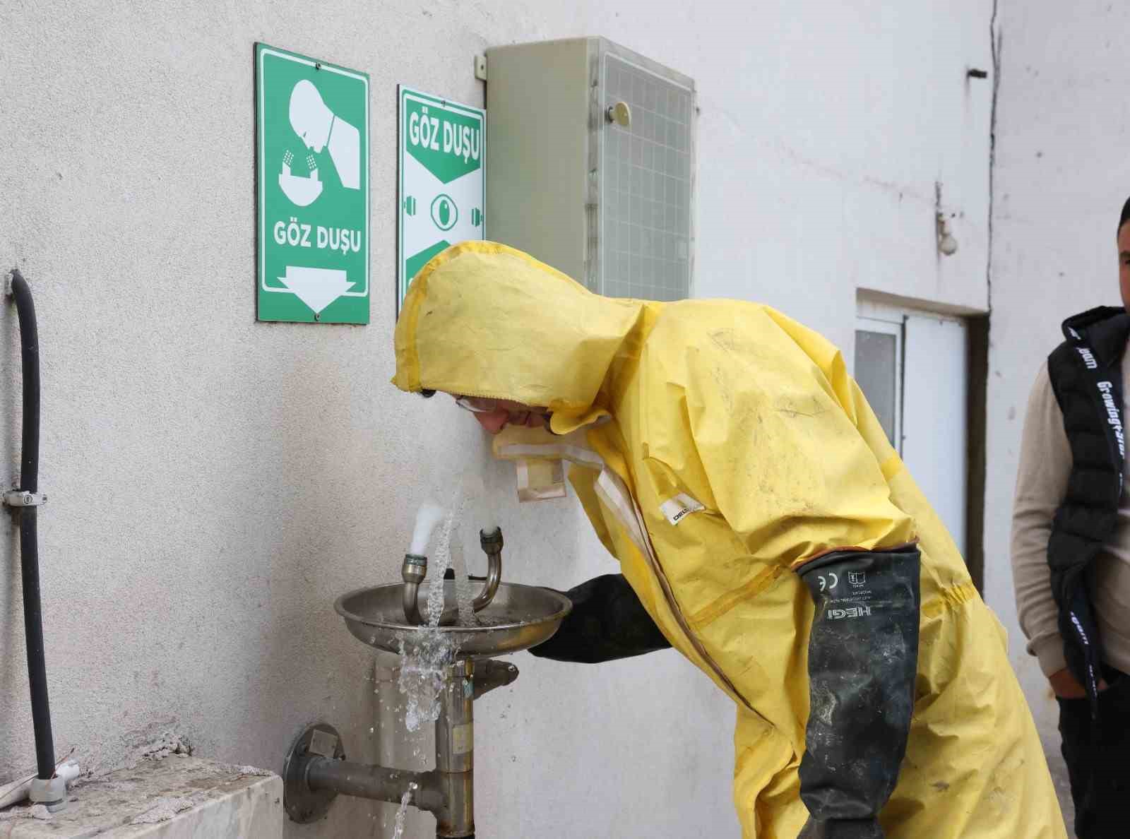 Denizli OSB Arıtma Tesisinde kimyasal eğitimi ve tatbikat gerçekleştirildi
