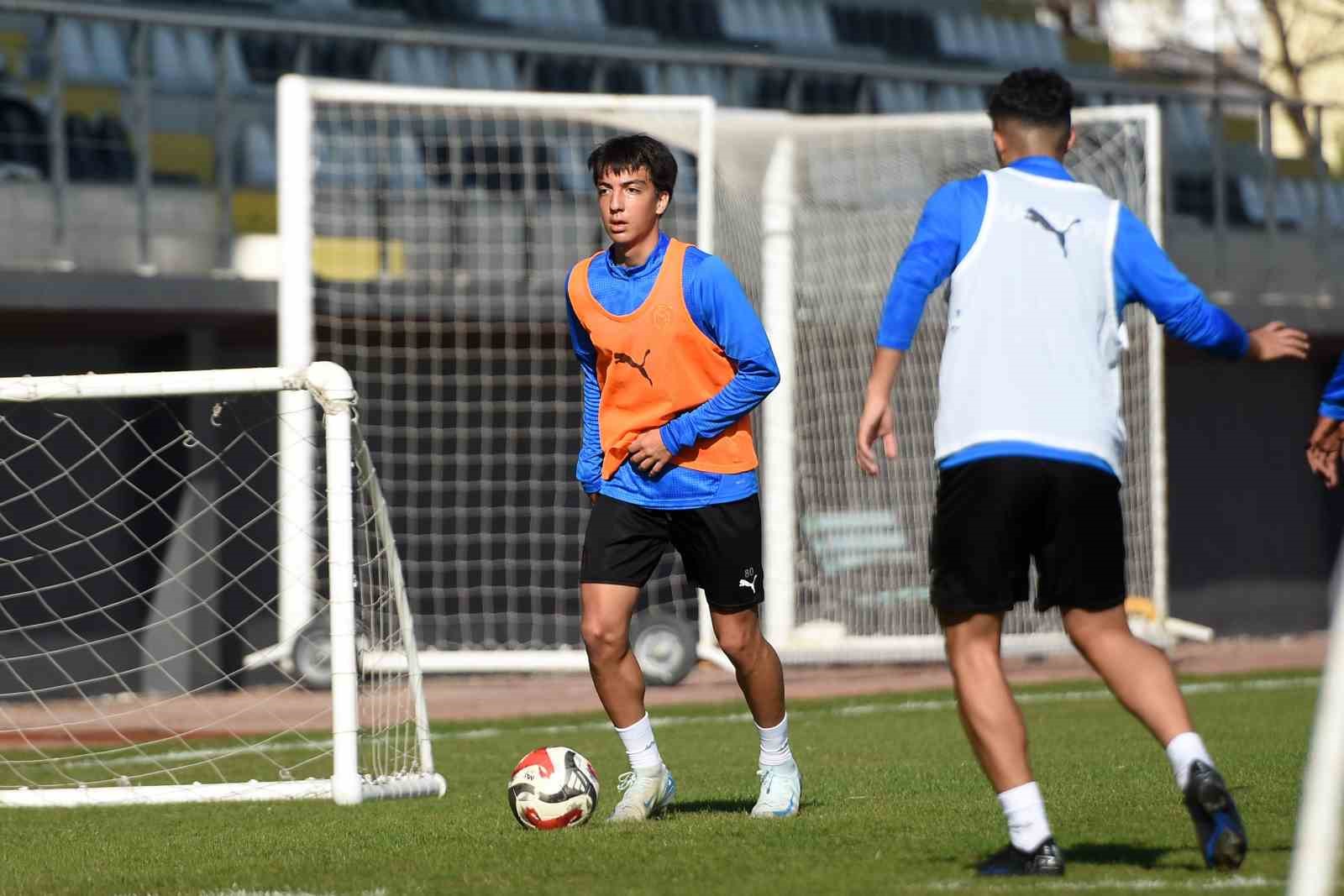 Manisa FK’da Pendikspor mesaisi sürüyor
