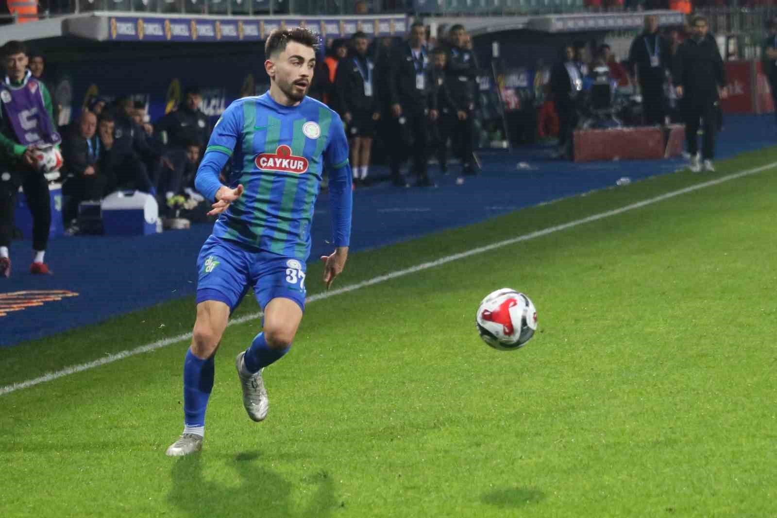 Tedesco’dan, Rizesporlu Taha Şahin için övgü dolu sözler
