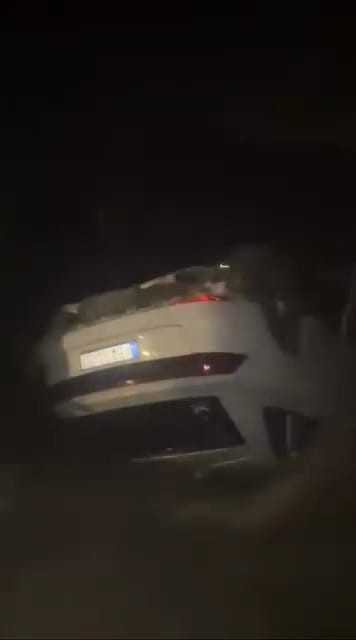 Bursa’da lastiği patlayan otomobil şarampole yuvarlandı
