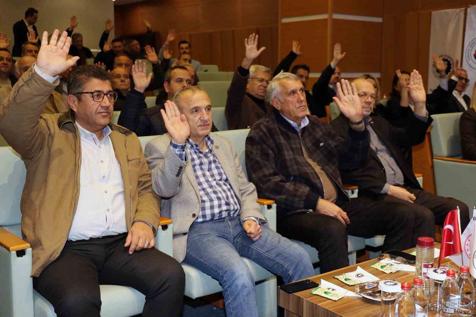 Başkan Yılmaz ekonomiye dair değerlendirmelerde bulundu
