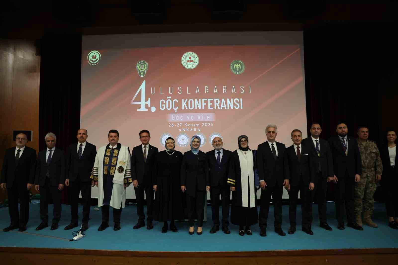 Bakan Göktaş: "Göçü; insanın, ailenin ve toplumun ruhunu etkileyen önemli bir süreç olarak görüyoruz"
